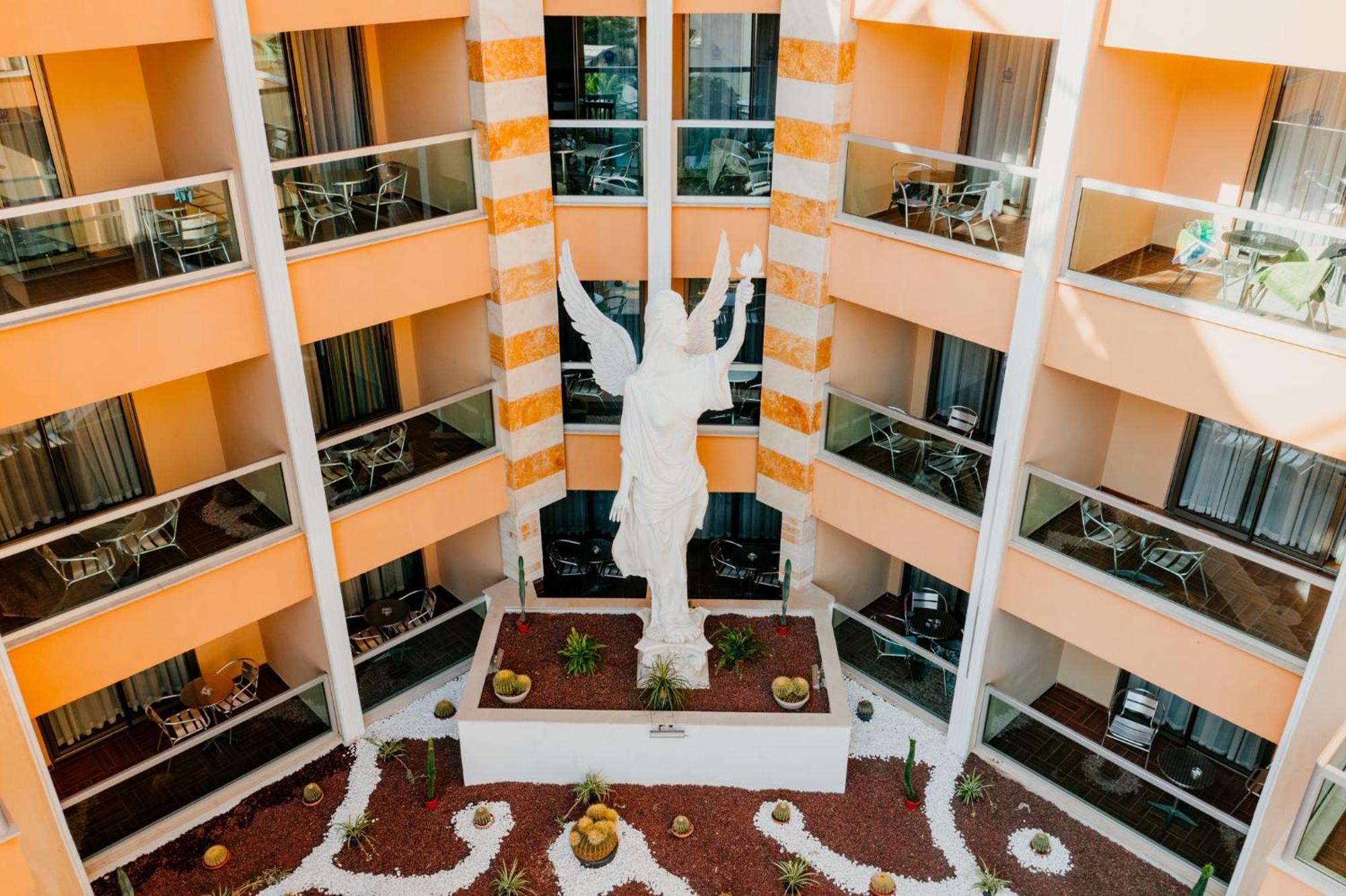 Tac Premier Hotel&spa Resort 4*